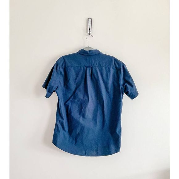 UNIQLO XL SLIM FIT BUTTON DOWN - Picture 2 of 2